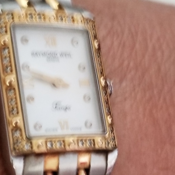 watch - Picture 4 of 4